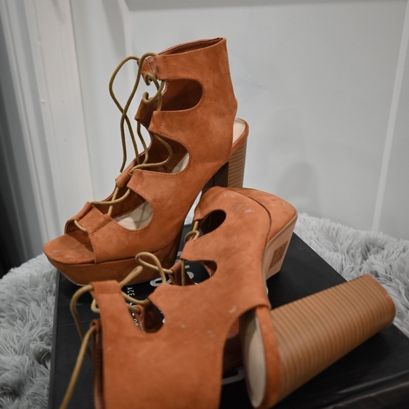 Misguided camel tone Platform sandals - Picture 4 of 4